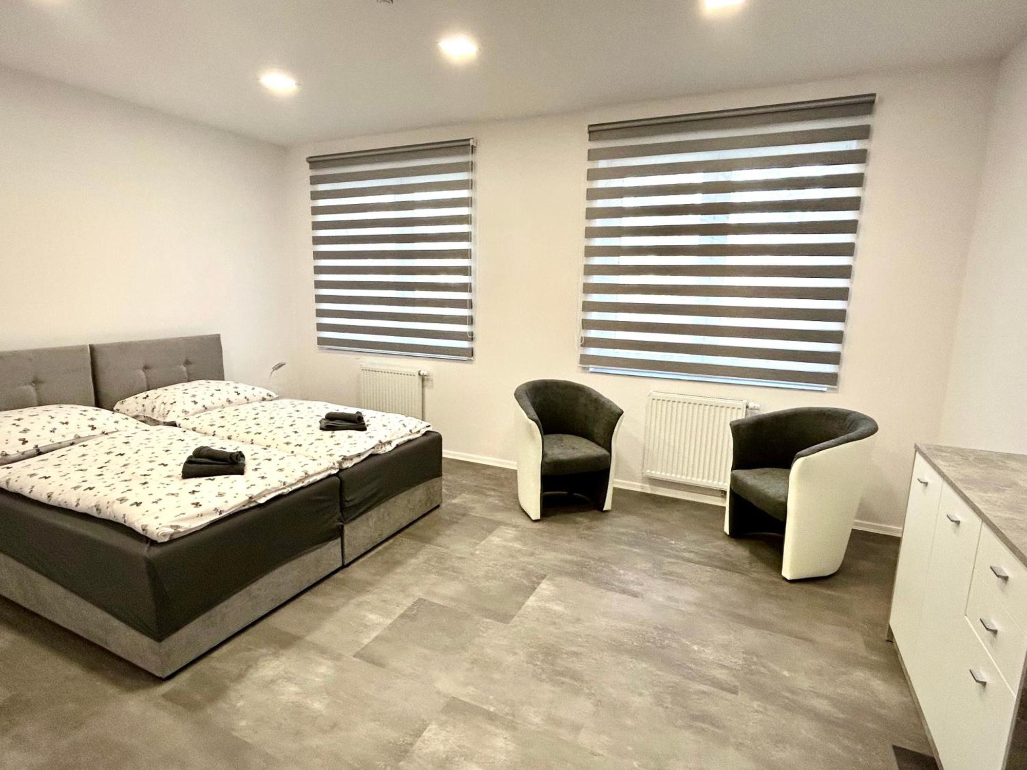 Apartmany Premium Se Soukromym Parkovanim Česká Lípa Esterno foto