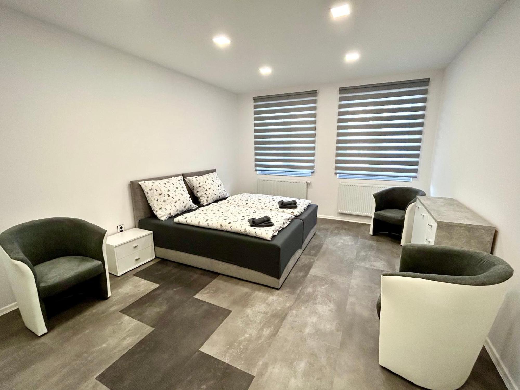 Apartmany Premium Se Soukromym Parkovanim Česká Lípa Esterno foto