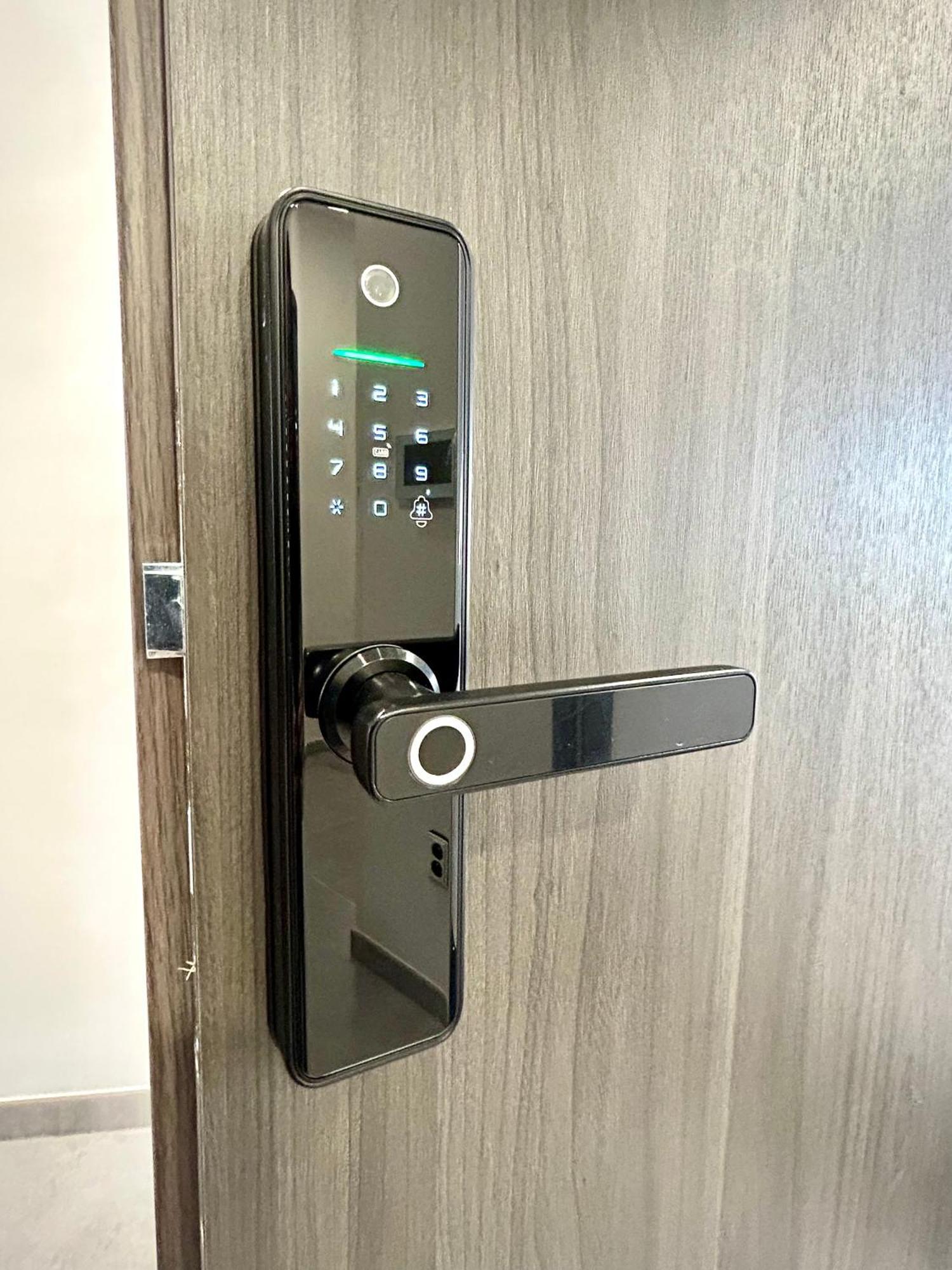 Apartmany Premium Se Soukromym Parkovanim Česká Lípa Esterno foto